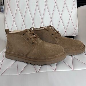 UGG Neumel Boots